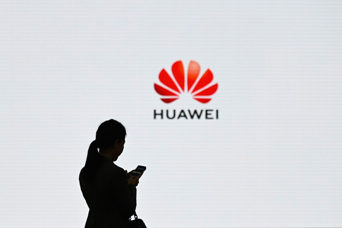 Rival phone brands Samsung, Xiaomi, Oppo to benefit from Google’s suspension of services to Huawei