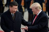 Asia stocks edge lower as investors watch for G-20 summit developments