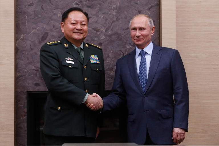 Chinese Military Leader Praises Putin's Resilience Against Western Sanctions